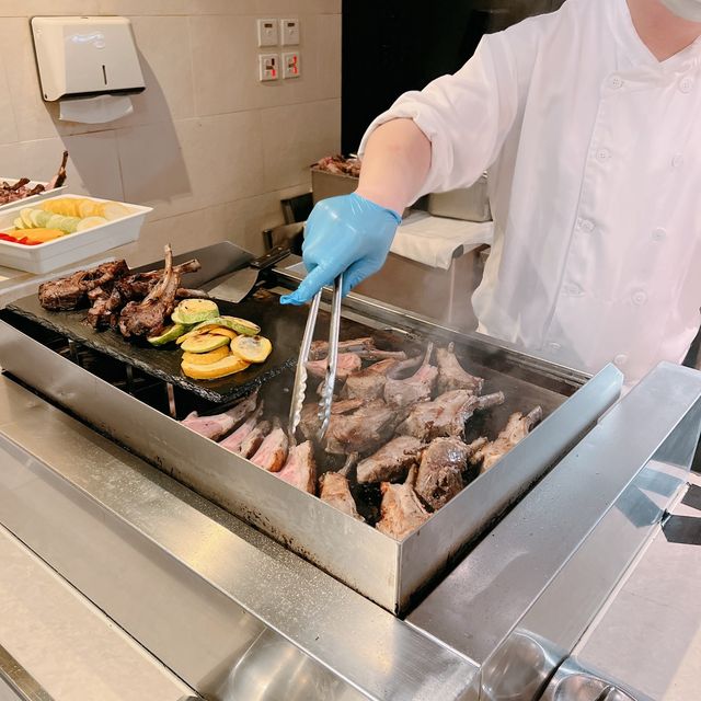 鱈場蟹腳·鴨肝·鮮蠔任食