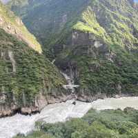 Tiger leaping Gorge 