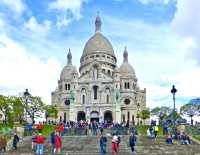 Snow-white Sacré-Cœur Basilica, Paris, France.