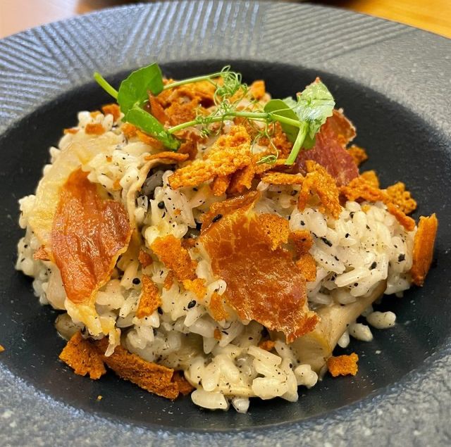 推薦食肉獸必嗌既慢煮牛肩肉闊條麵