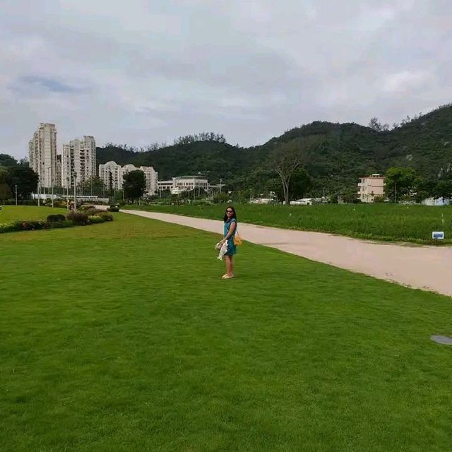 newly opened country club         