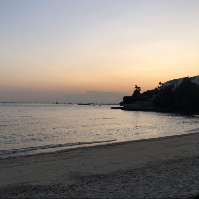 充滿歐洲風情的浪漫海灘😍