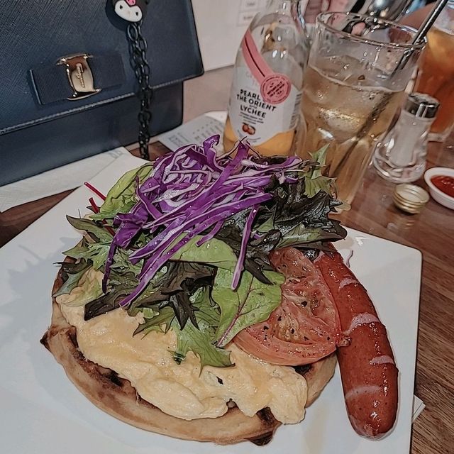 Knots Cafe & Living - Natrual dining