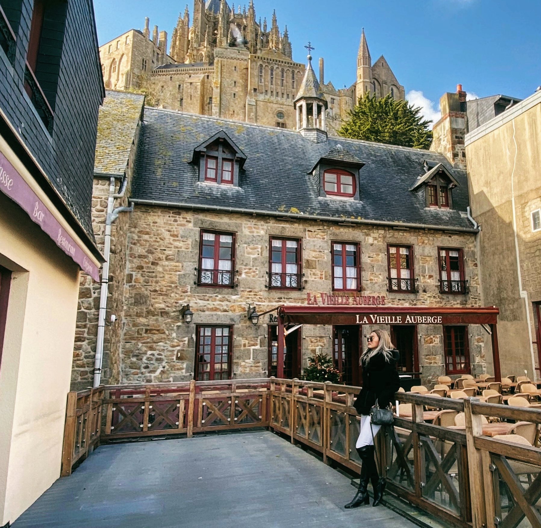 HuisnessurMer Travel Guide 2023 Things to Do, What To Eat & Tips