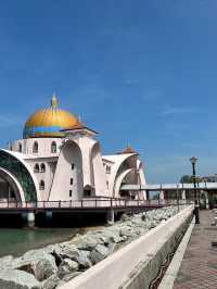 Melaka Straits Mosque 🕌✨