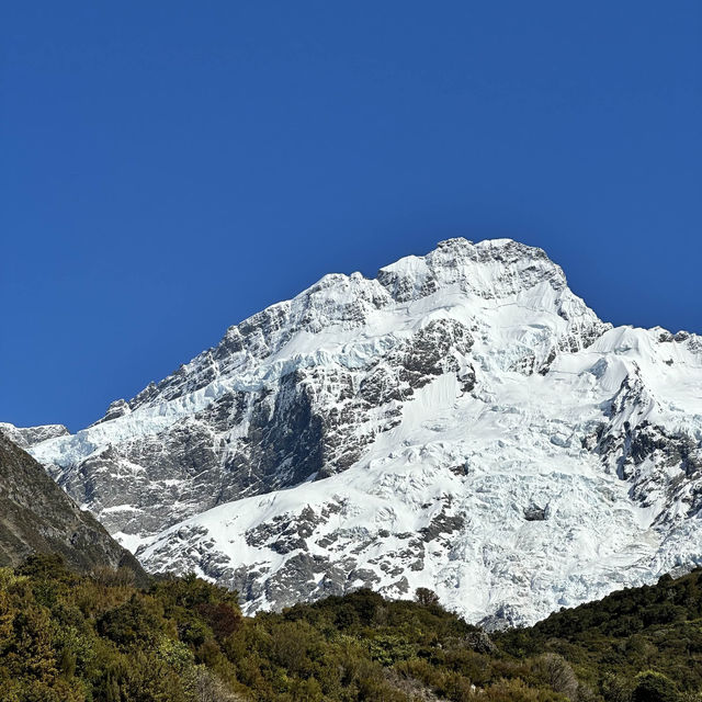 NZ Mt. Cook Hooker Valley Track