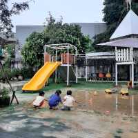 방콕 실외/실내 모두 구비한 키즈카페 +.+ Children Cafe and Playground