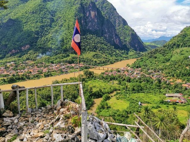 จุดชมวิวผาน้อย หนองเขียว สปป.ลาว