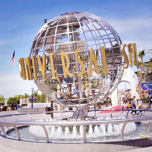 🎬 Universai Studios