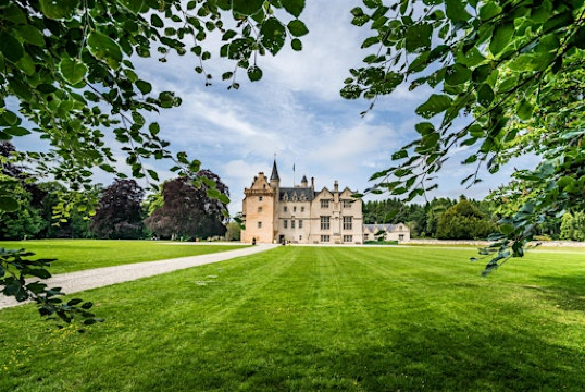 Brodie Castle Guided Tours | Brodie Castle