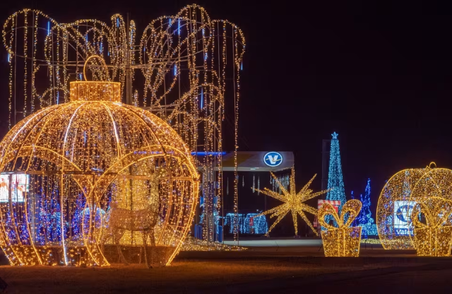 Peppermint Parkway | Christmas in Austin 2025 | Circuit of The Americas - COTA