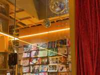 【東京】泊まれる本屋さん📚