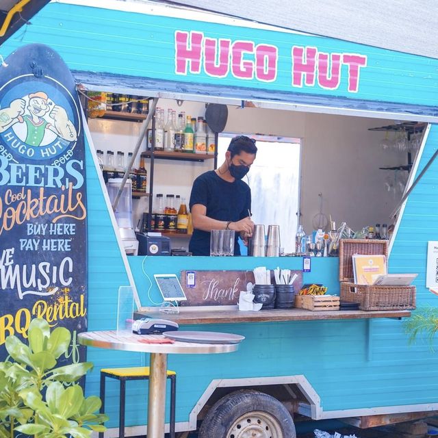Hugo Hub Phuket เป็นร้าน สไตล์ funky bali style 