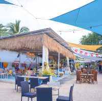 Hugo Hub Phuket เป็นร้าน สไตล์ funky bali style 