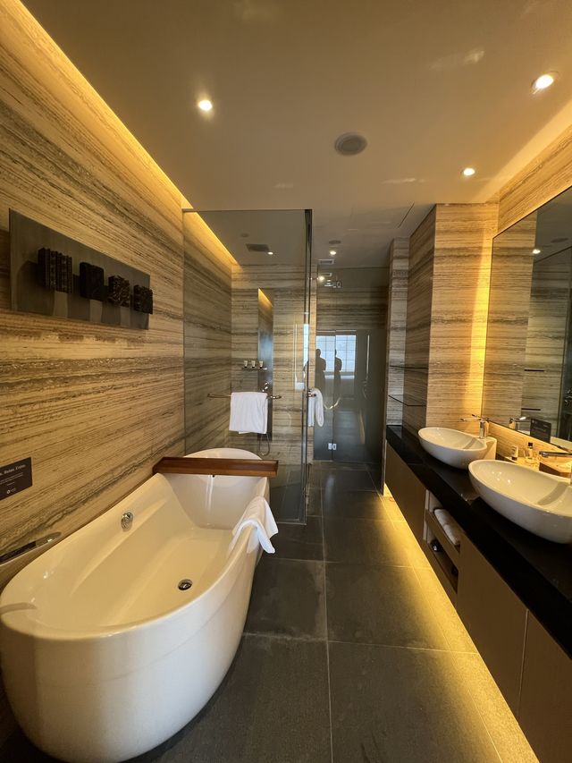 Staycation at Oasia Resort Sentosa!