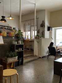 유럽에서 한국 감성을 느끼고 싶다면? Cafe tout va bien