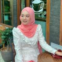 White house Cafe & Bistro  Yala