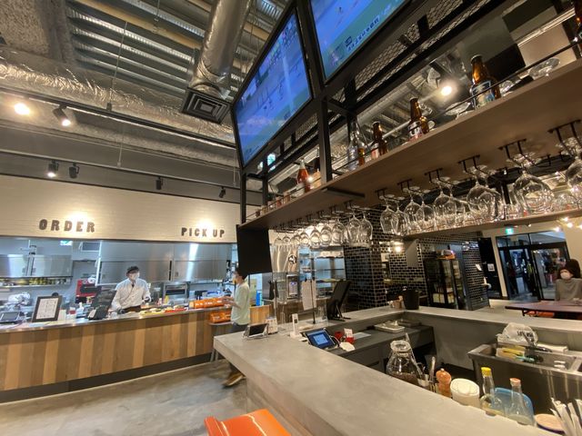 Restaurant 『FORQ 』のdinnerを楽しむ。『KEIRIN HOTEL10』