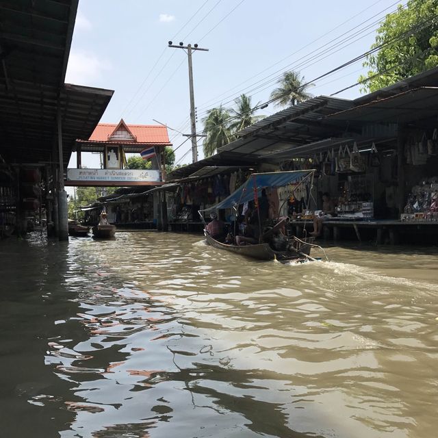丹嫩莎朵水上市場 Floating Market Dumnoen Saduak