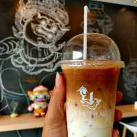 YakThai Poshtel and Cafe