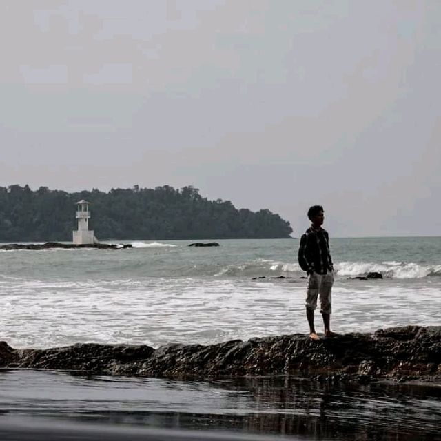 BLACK SAND BEACH THAILAND