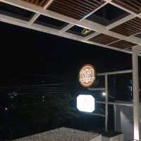 Pilar Kayu Resto