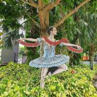 Gardens By the Bay, Bayfront Plaza 