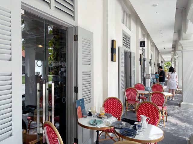 Where to dine at Sentosa’s Barracks Hotel