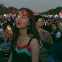 에펠탑 불꽃놀이를 볼 수 있는 피크닉 명소, 샹드마르스 공원