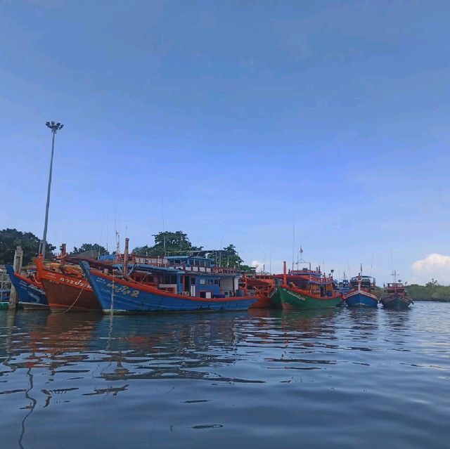 ท่าเทียบเรือปากบารา  สตูล