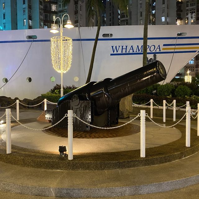 香港街頭有大船出沒😱？真身原來係商場？