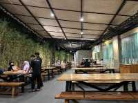 Metropole Foodcourt to eat Indonesian foods 