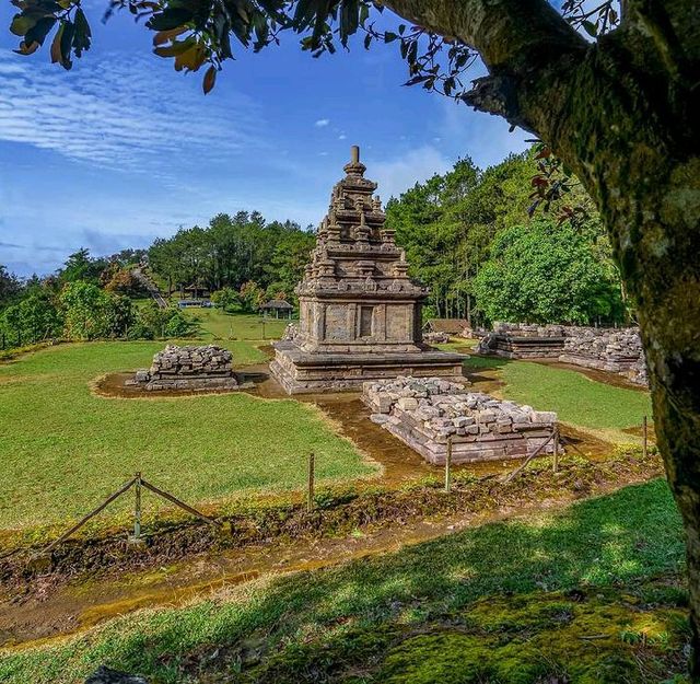 GEDONG SONGO TEMPLE, SEMARANG