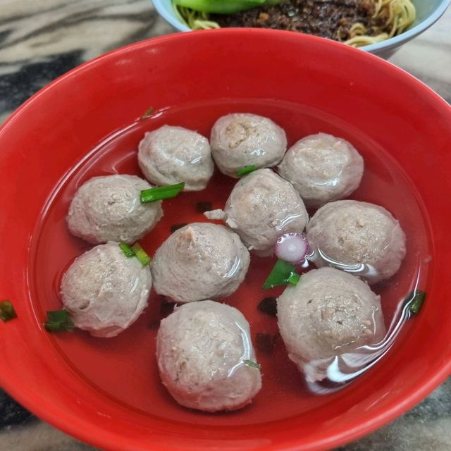 The Legendary Beef Noodles & Porridge