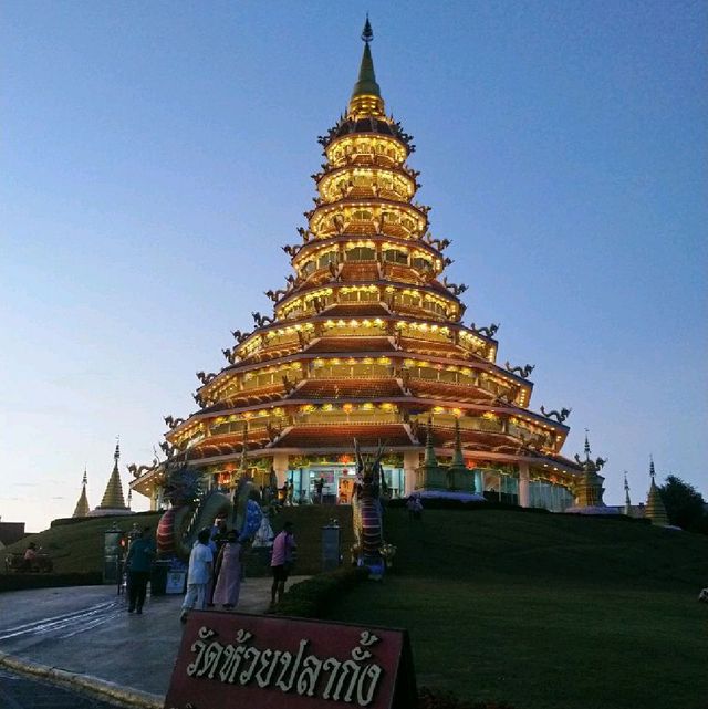 พระมหาพบโชคธรรมเจดีย์​