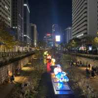 Night view of Chenggyechrom Stream in Fall