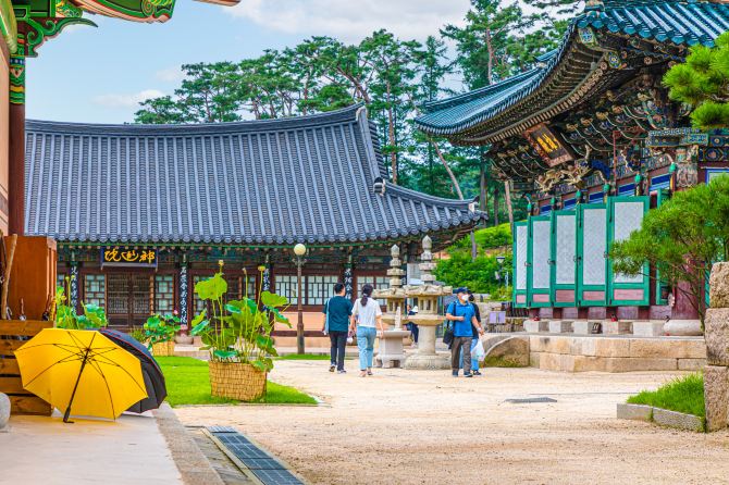 서울 북한산 사찰 진관사 | Trip.com Seoul