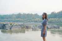 Self-driving on the northwest route of Laos: Arrive at Bokeo and watch the sunset over the Mekong River.
