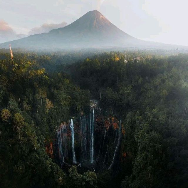 TUMPAK SEWU WATERFALL : LUMAJANG