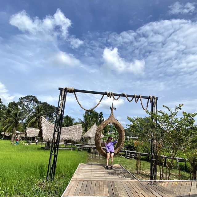 คาเฟ่ ทุ่งนา @บิ้งนา คาเฟ่ 