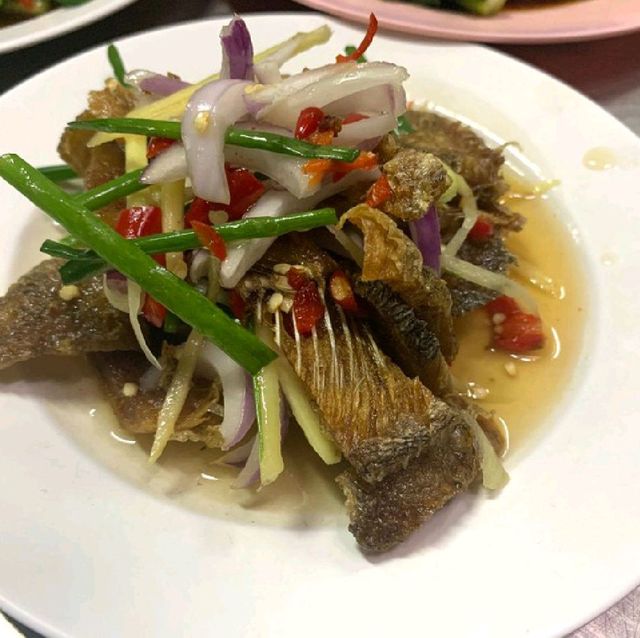 ข้าวต้มหยก (KHAO TOM YOK RESTAURANT) 