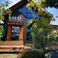 ร้านคาเฟ่ริมหาดอ่างศิลา​ เขาสามมุข