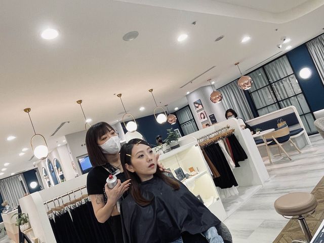 臺中探店 照像館 Holo+FACE 台中店 - 韓式證件照/大頭照/求職照/形象照/空服應試照