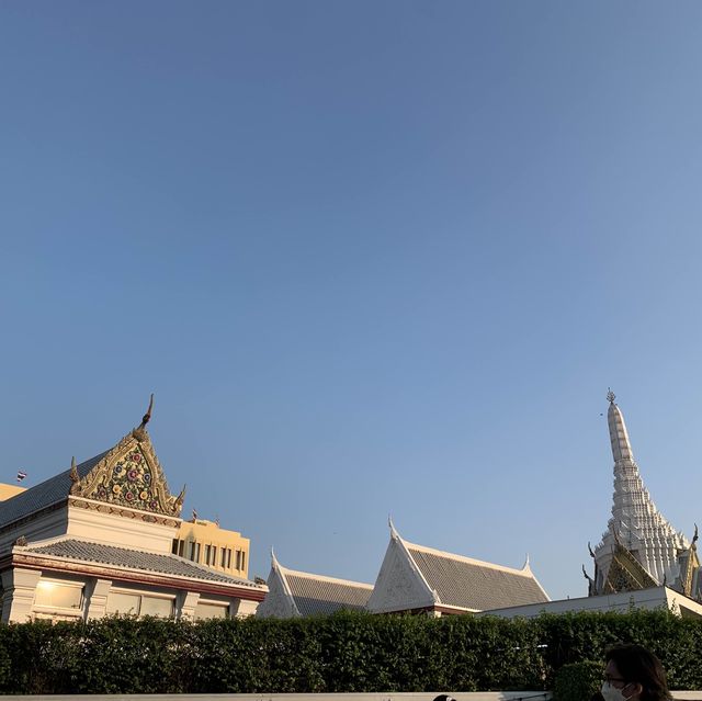 เอาฤกษ์เอาชัยปีใหม่นี้ ไหว้ศาลหลักเมืองกรุงเทพกัน