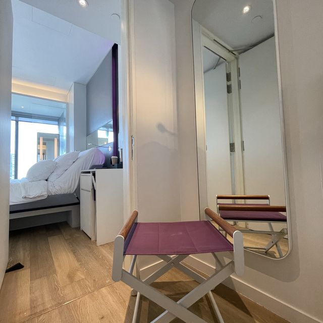 Robo-cation Yotel Singapore 