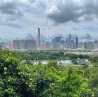 沿梧桐河行走，一路飽覽深圳和香港的城鄉美景