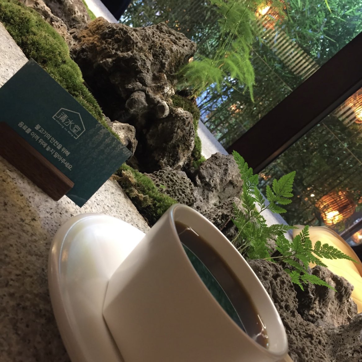 韓国/ソウル【益善洞】ランタンと緑が綺麗なカフェ | Trip.com ソウル