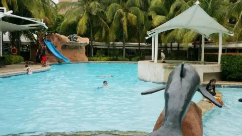 🛝 Путешествия по пригородам Манилы - Отель в Субике - Moonbay Marina The Villas Pool — traveler post in Субик