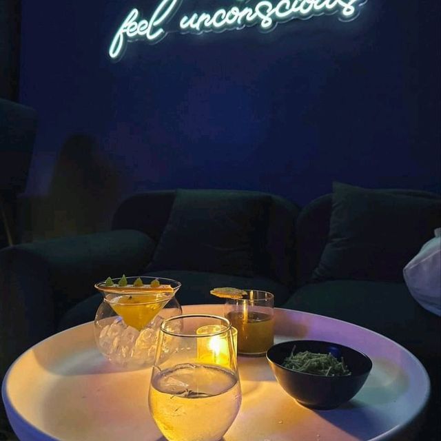 📸 รีวิวบาร์เปิดใหม่ : Unconscious.cafeandbar 