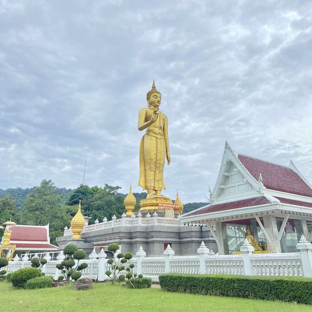 พระพุทธมงคลมหาราช